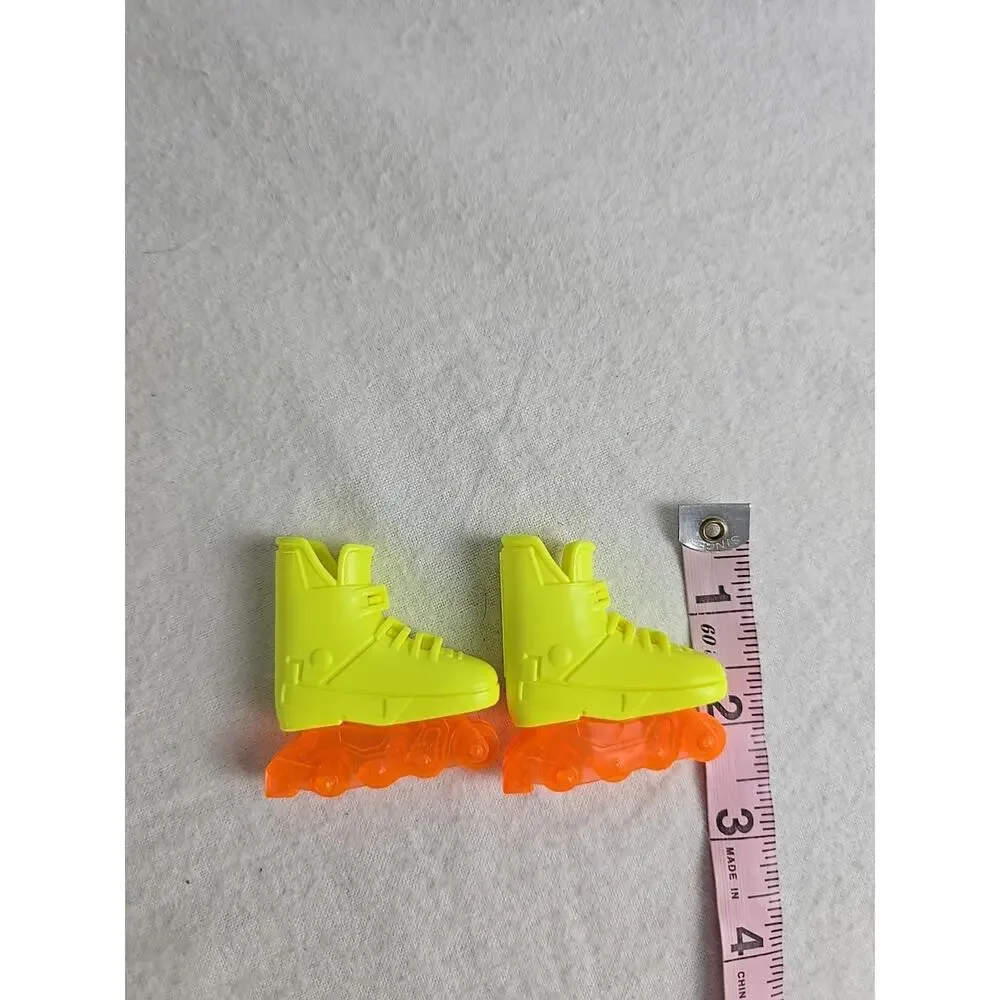 Mattel Ken Rollerblades Inline Skates Neon Yellow Orange VTG‎ 90s Barbie